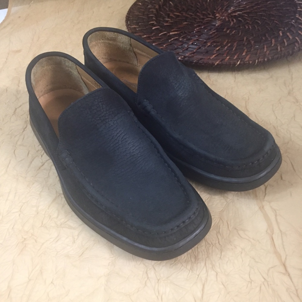 Johnston&murphy.   Men’s black shoes SZ 10